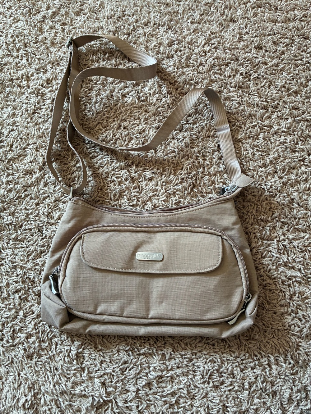 Baggallini Everyday Crossbody Bagg EUC!
